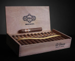 LA ESTANCIA ROBUSTO D-25